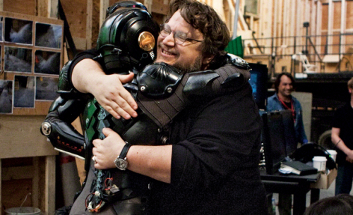 Pacific Rim 2 est toujours en développement selon Guillermo del Toro