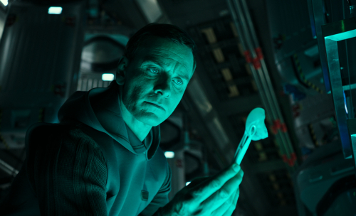 Ridley Scott s'intéresserait plus aux I.A. qu'aux Aliens dans les suites de Covenant
