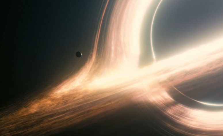 Chris Nolan dévoile les recherches scientifiques faites pour Interstellar