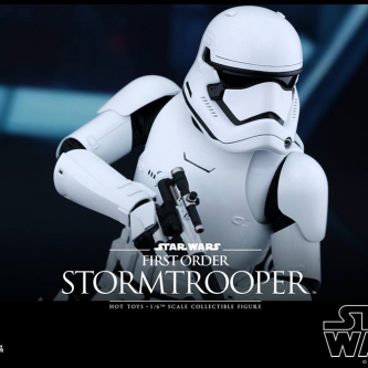 Hot Toys s'attaque à The Force Awakens avec un Stormtrooper du First Order