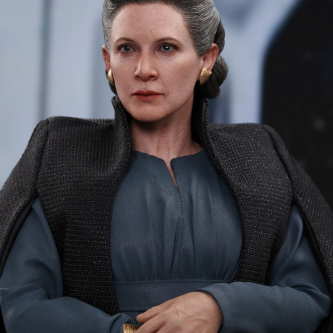 Star Wars : Hot Toys dévoile une Leia façon Les Derniers Jedi