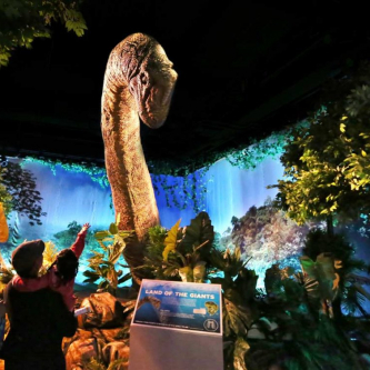 L'Exposition Jurassic World débarque à Paris 