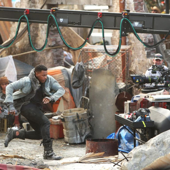 Une première image de John Boyega sur le tournage de Pacific Rim 2