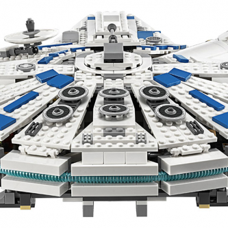 Star Wars : LEGO dévoile le Faucon Millenium du Kessel Run
