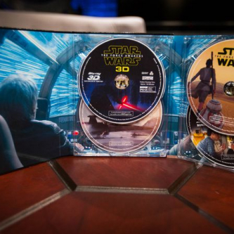 Disney annonce une nouvelle sortie blu-ray 3D pour Star Wars : The Force Awakens