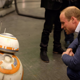 La famille royale britannique visite le tournage de Star Wars VIII