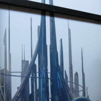 Une exposition pleine d'images et de concept arts pour Tomorrowland