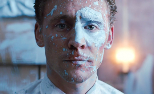 Un troisième trailer pour High Rise, avec Tom Hiddleston