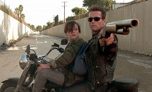 Le tournage de Terminator 6 démarrera finalement en juin, d'après Arnold Schwarzenegger