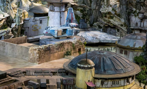 Disney dévoile une superbe maquette des parcs d'attractions Star Wars Lands