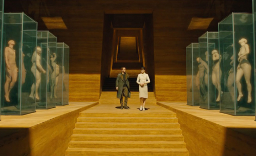 Blade Runner 2049 fait le plein d'images inédites dans une jolie featurette