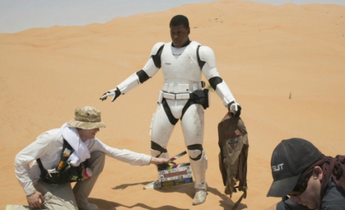 John Boyega s'exprime sur Star Wars : The Force Awakens et son personnage