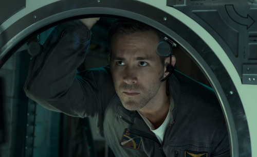 Ryan Reynolds découvre la vie extraterrestre dans un nouveau trailer de Life