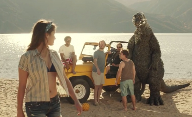 Snickers se paye Godzilla pour une pub incroyable