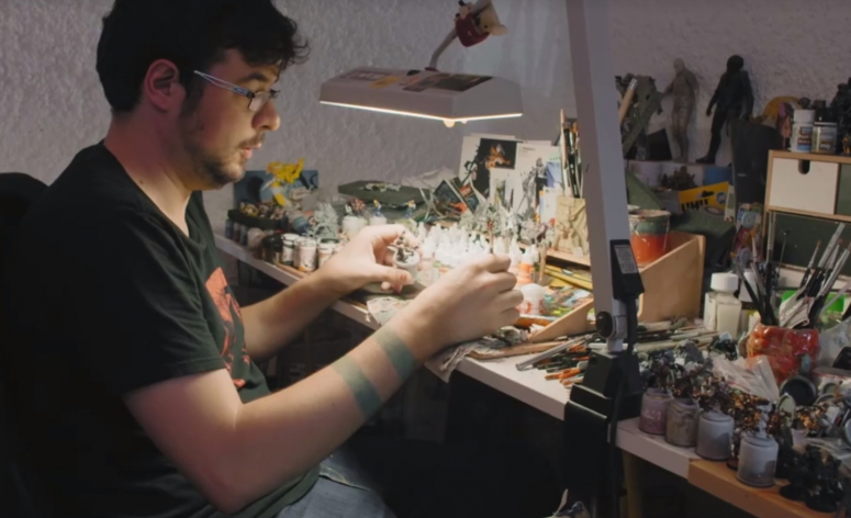 VICE dévoile une vidéo sur les peintres de figurines professionnels
