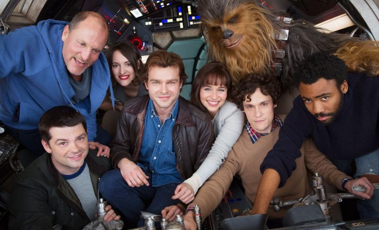 Star Wars : Alden Ehrenreich se montre sur le tournage du film Han Solo