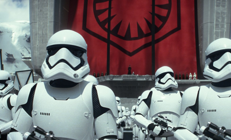 The Force Awakens dépasse le milliard et demi au box office mondial