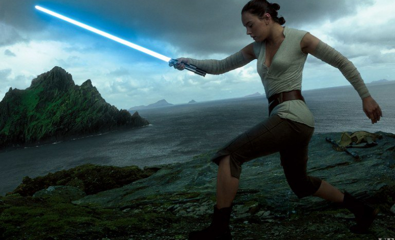 Star Wars : le sabre laser d'Anakin Skywalker devient officiellement celui de Rey