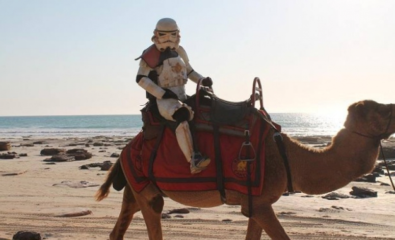 Un fan de Star Wars sauvé par son armure de Stormtrooper