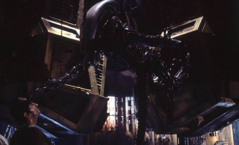 Un fan regroupe plus de deux cent photos de tournage et concept arts de la franchise Alien